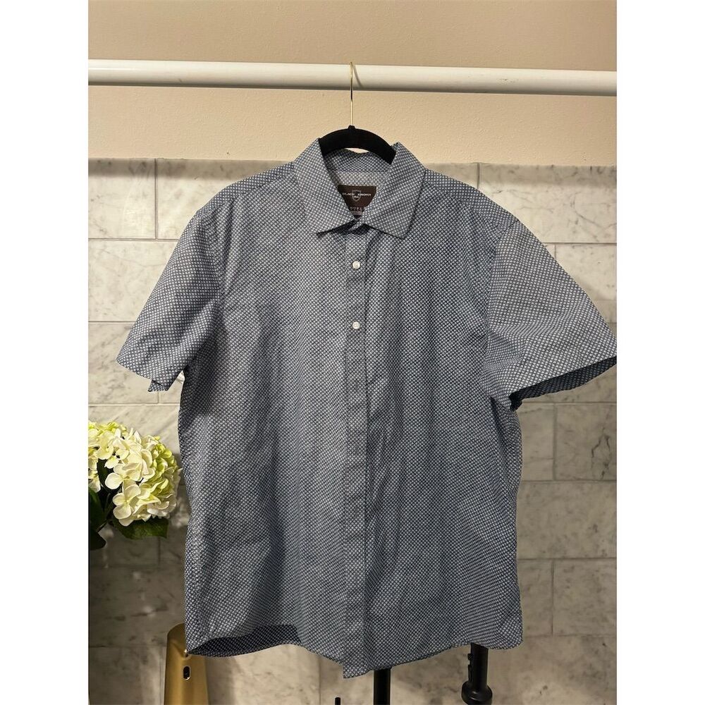 Men's Blue Geometric Print Short Sleeve Button-Up Shirt Size M